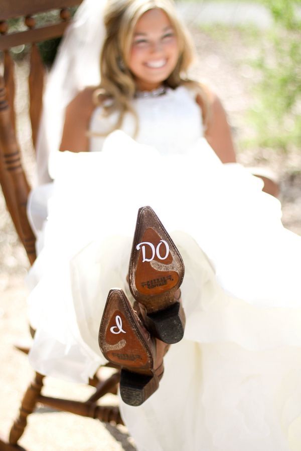 メッセージを書いて、靴底まで可愛く♡海外で大人気の『靴の裏ショット』の撮り方まとめ＊にて紹介している画像