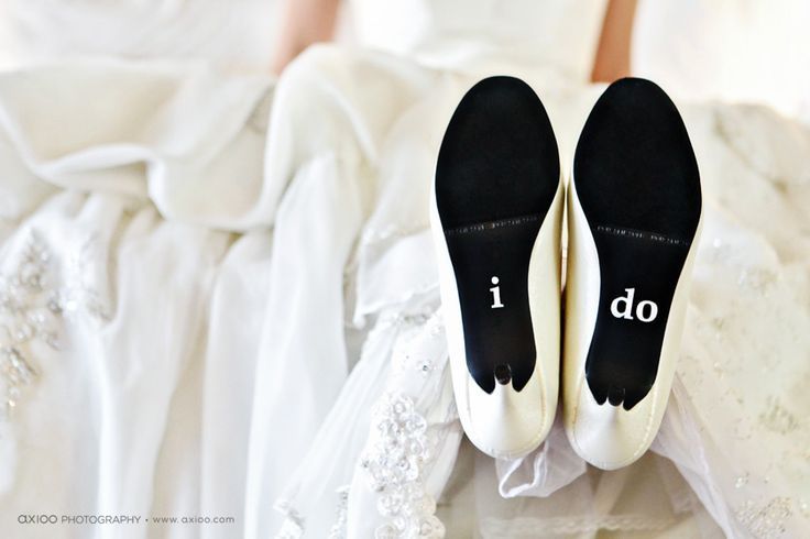 メッセージを書いて、靴底まで可愛く♡海外で大人気の『靴の裏ショット』の撮り方まとめ＊にて紹介している画像