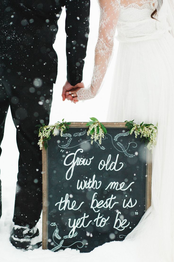 "Snowy Romance: A Collection of Heartwarming Snow Wedding Photos"にて紹介している画像