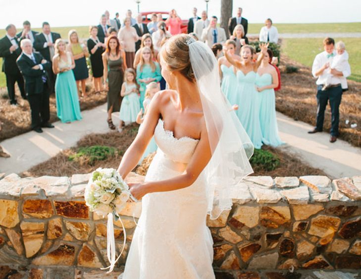 Don't Miss the Perfect Shot! A Compilation of Must-Capture Moments on Your Wedding Day*にて紹介している画像