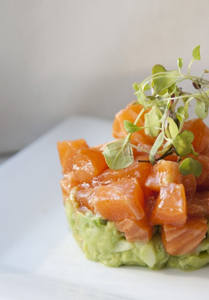 Beautifully Colorful: Delightful Salmon Party Foods to Brighten Your Table!にて紹介している画像