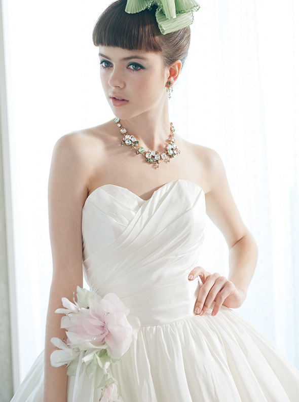 インポートドレスも充実♡ドレスショップ『アクアグラッツィエ』の取り扱いドレスまとめ＊にて紹介している画像