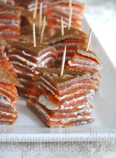 Beautifully Colorful: Delightful Salmon Party Foods to Brighten Your Table!にて紹介している画像