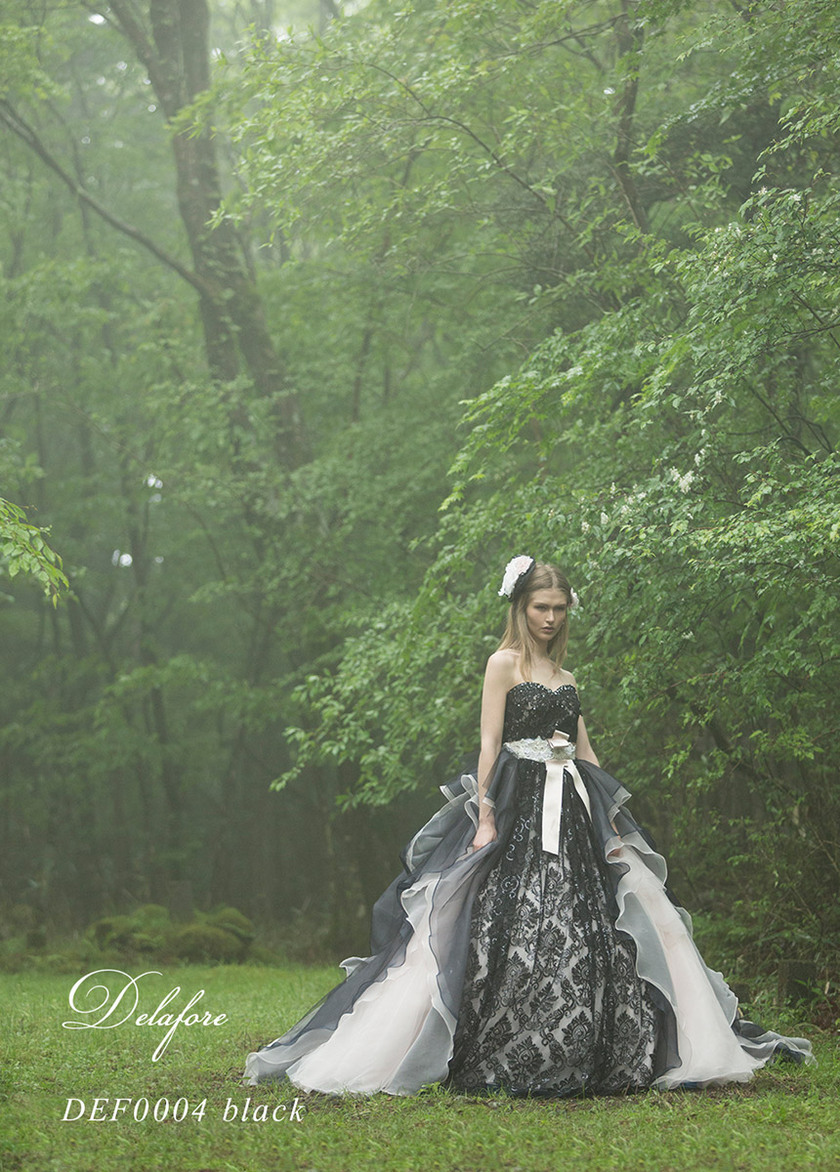 Spotlight on 'Delafore': The Newly Launched Wedding Dress Brand Known for Its Stunning Bridal Apron Designs!にて紹介している画像