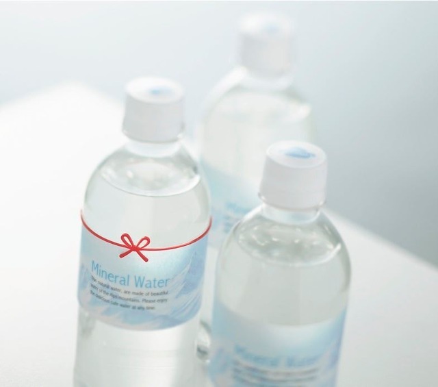 "Fortune and Functionality: Discover the Useful 'Wagomu' with Red Thread Motif!"にて紹介している画像