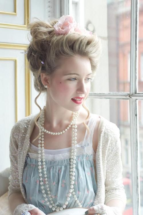 "I Want to be Told 'You're So Cute♡'! Recommended Bangs Arrangements for Brides"にて紹介している画像