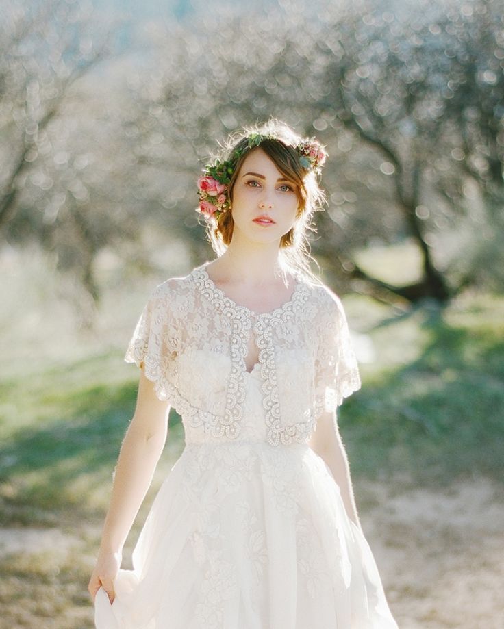 "I Want to be Told 'You're So Cute♡'! Recommended Bangs Arrangements for Brides"にて紹介している画像