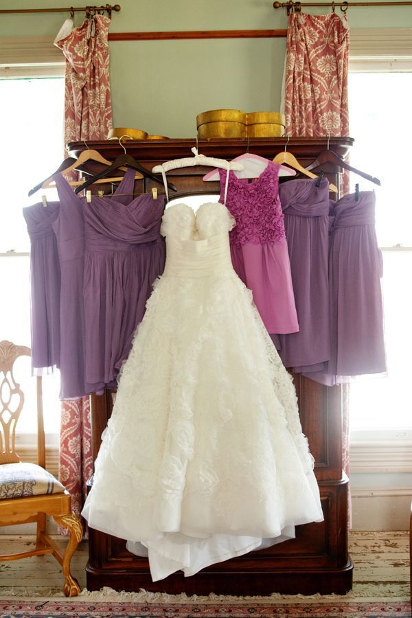 Capture Your Story: A Collection of Must-Take Photos in the Bridal Room for Stunning Wedding Photography♡にて紹介している画像