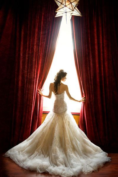 Capture Your Story: A Collection of Must-Take Photos in the Bridal Room for Stunning Wedding Photography♡にて紹介している画像