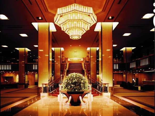 Recommended for Discerning Brides: 5 Elegant Wooden Chapels for a Mystical Wedding Ceremonyにて紹介している画像