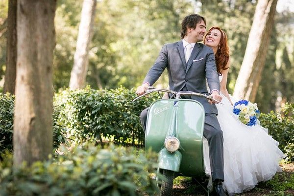 Feeling like a Roman Holiday? ♡ A Super CUTE VESPA Wedding Photo Collection♡にて紹介している画像