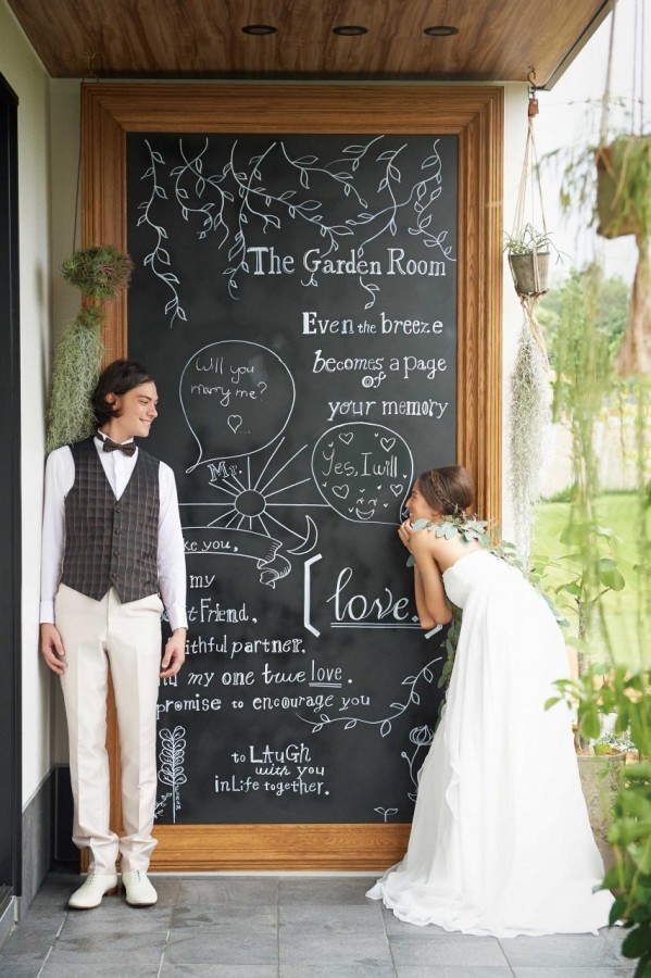 ピュアで純粋な気持ちになれる♡見渡す限り真っ白の、可愛すぎる純白チャペル４選＊にて紹介している画像