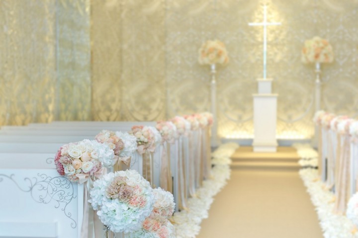 ピュアで純粋な気持ちになれる♡見渡す限り真っ白の、可愛すぎる純白チャペル４選＊にて紹介している画像