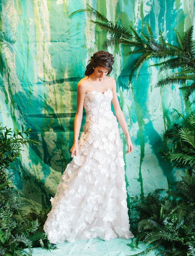 NYで大注目ブランド♡贅沢なクチュール感が魅力の『ミラ・ズウィリンガー』のドレスまとめ＊にて紹介している画像