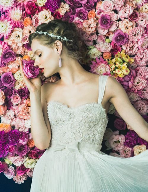 NYで大注目ブランド♡贅沢なクチュール感が魅力の『ミラ・ズウィリンガー』のドレスまとめ＊にて紹介している画像