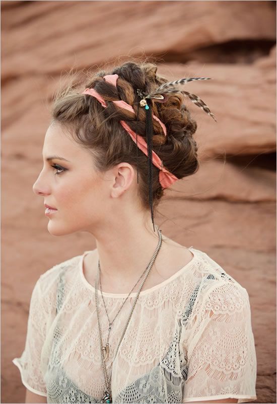 "The Ultimate Guide to Adorably Cute♡ Ribbon Braid Hairstyles with Step-by-Step Videos!"にて紹介している画像