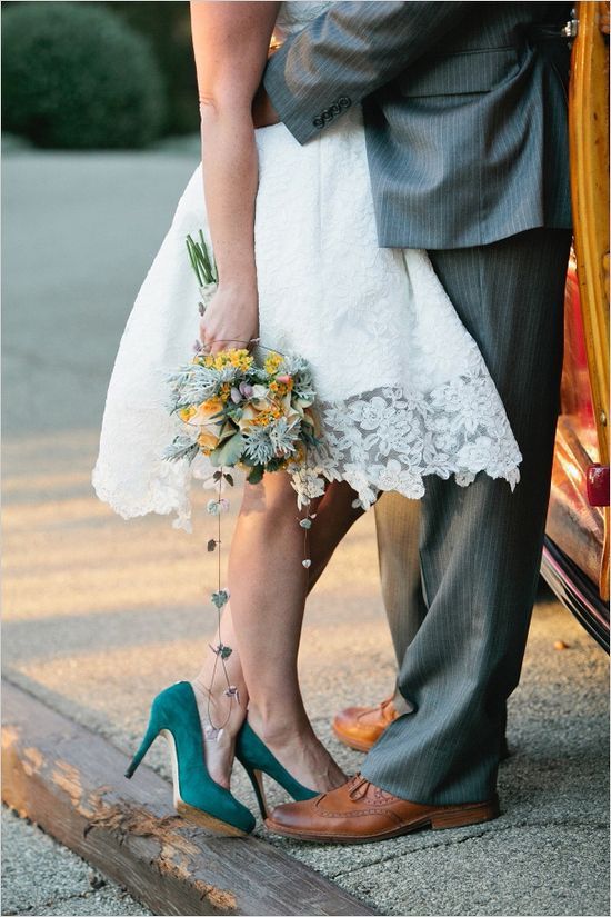 "Knee-Length Dresses: Cute and Adorable ♡ Flaunt Your Feminine Charm with a Light and Airy Silhouette!"にて紹介している画像