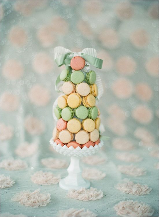 Chic and Adorable Macaron Tower: Brighten Up Your Party with Delightful Sweets! ♡にて紹介している画像