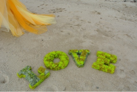 How to Make Adorable LOVE Ornaments: A Collection by Material for Your Decorations♡にて紹介している画像