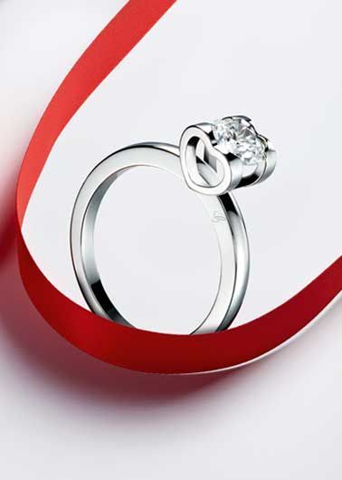 Chopard's Adorable Heart Ring from Switzerland's Renowned Jeweler!にて紹介している画像
