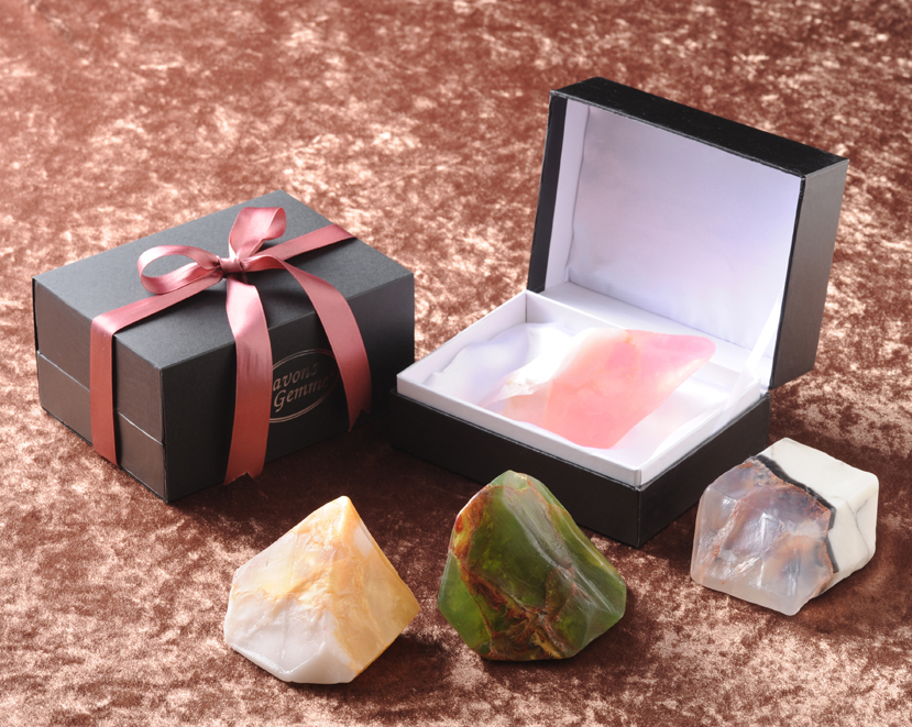 花嫁さんは見逃せない♩可愛すぎる宝石石鹸『サボンジェム』からブライダル向け商品が新登場♡にて紹介している画像