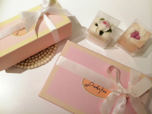 "The Bath Fairy 'Badefee': Adorable Bath Goods That Look Just Like Sweets♡"にて紹介している画像
