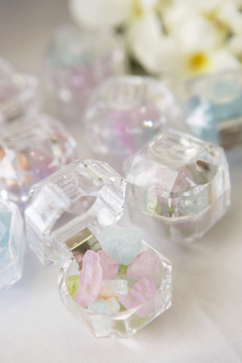 花嫁さんは見逃せない♩可愛すぎる宝石石鹸『サボンジェム』からブライダル向け商品が新登場♡にて紹介している画像