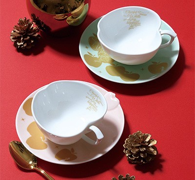 Adorable Red Apples♡ Exciting Collaboration Items of "Afternoon Tea × Snow White" That Will Make Your Heart Flutter*にて紹介している画像