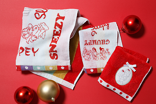 Adorable Red Apples♡ Exciting Collaboration Items of "Afternoon Tea × Snow White" That Will Make Your Heart Flutter*にて紹介している画像