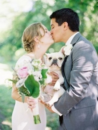 大切な家族だからこそ、特別な日も一緒に過ごしたい♡大好きなワンちゃんとのwedding photo♡にて紹介している画像