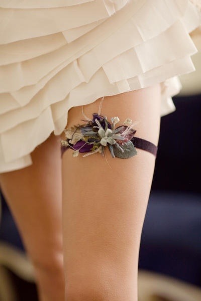 Sexy & Romantic: The Enchanting Garter Belt of the Happy Bride's Good Luck Charm ♡にて紹介している画像