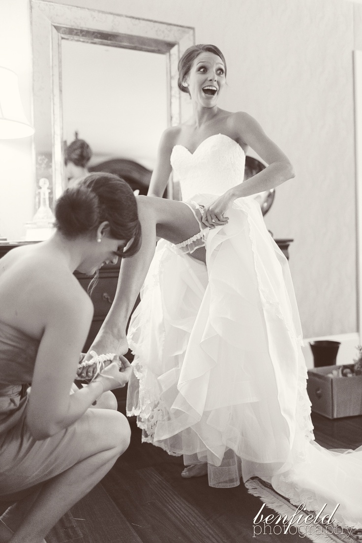 Sexy & Romantic: The Enchanting Garter Belt of the Happy Bride's Good Luck Charm ♡にて紹介している画像