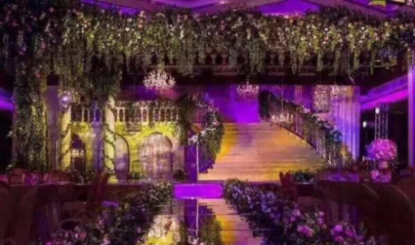 Stunningly Beautiful! Angela Baby's Wedding Estimated at 3.8 Billion Yen Leaves Everyone Speechless!にて紹介している画像