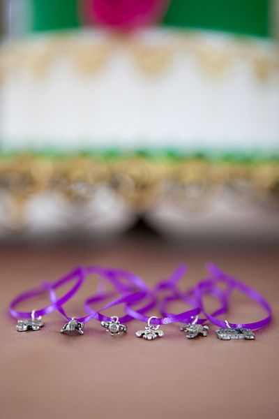 海外の伝統行事！ウェディングケーキにチャームを隠す”ケーキプルズ”が可愛くて素敵♡にて紹介している画像