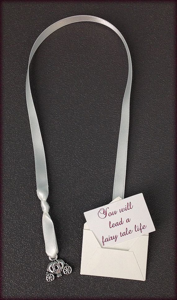 海外の伝統行事！ウェディングケーキにチャームを隠す”ケーキプルズ”が可愛くて素敵♡にて紹介している画像