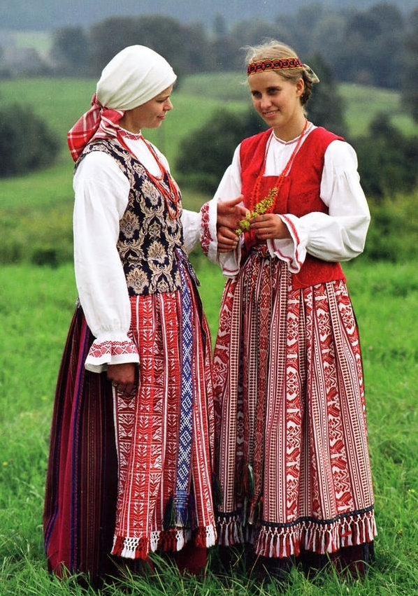 Discover the World's Most Proud Wedding Dresses: A Collection of Adorable and Unique Styles♡にて紹介している画像