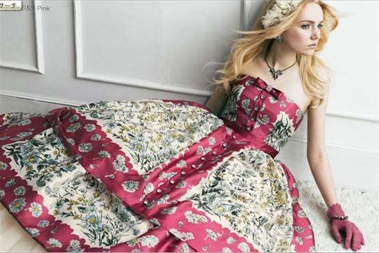 女の子の夢を全部詰め込んだジルスチュアートのカラードレスCollection♡にて紹介している画像