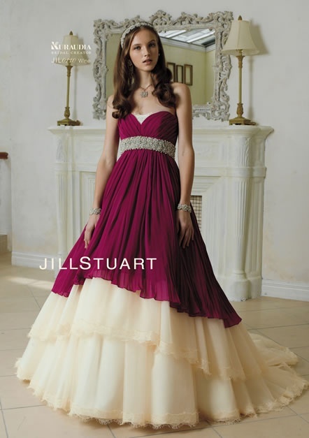 女の子の夢を全部詰め込んだジルスチュアートのカラードレスCollection♡にて紹介している画像