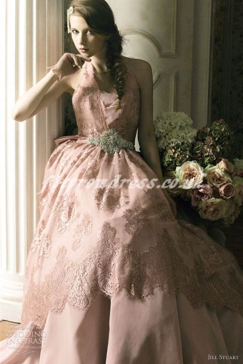 女の子の夢を全部詰め込んだジルスチュアートのカラードレスCollection♡にて紹介している画像