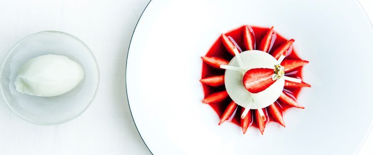 CHANELに憧れる全女子へ♡銀座シャネルビル10階で挙げる、最高にシャネルな結婚式がすごすぎ！にて紹介している画像