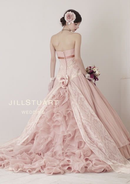 女の子の夢を全部詰め込んだジルスチュアートのカラードレスCollection♡にて紹介している画像