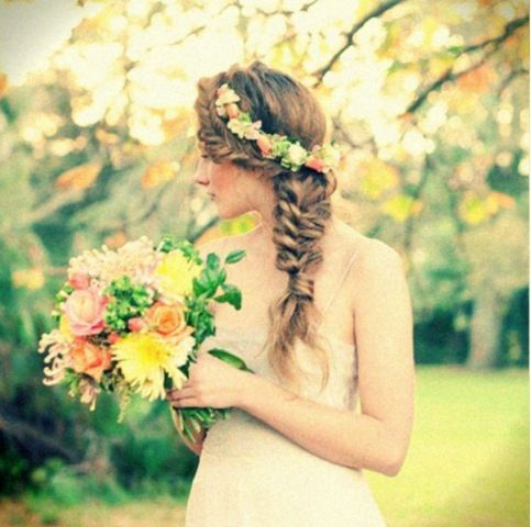 Brides and Guests Take Note ♩ Master the Relaxed〔Down French Braid Style〕♡にて紹介している画像