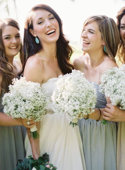 ふわふわ白くてロマンティック♡かすみ草のブーケが可愛い♡にて紹介している画像