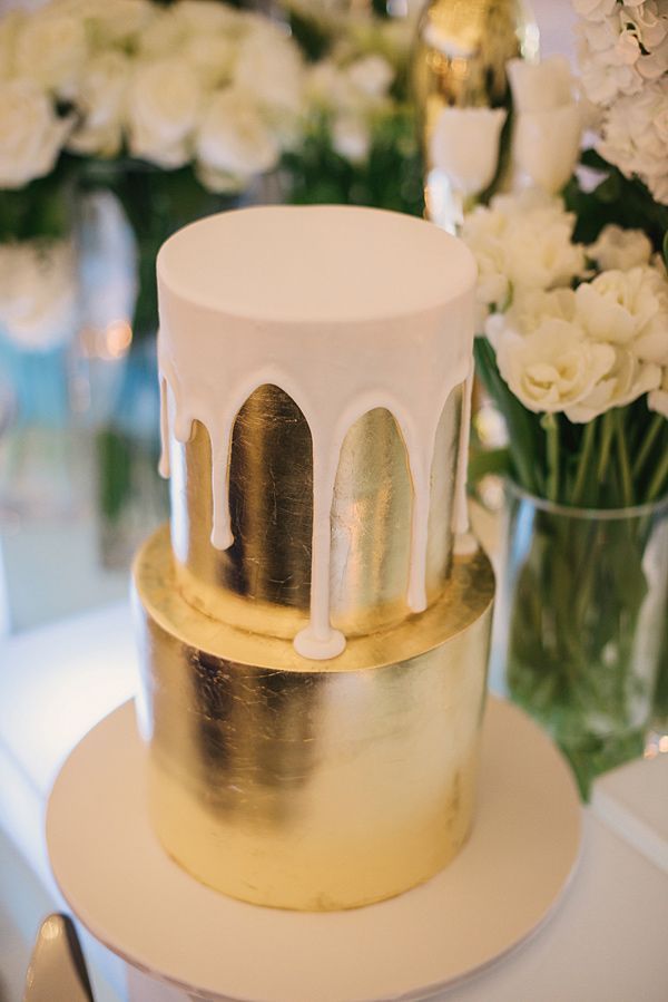 A Secret Trend Abroad: Have You Heard of the 'Melt Wedding Cake' That Looks Like It's Melting? ♡にて紹介している画像