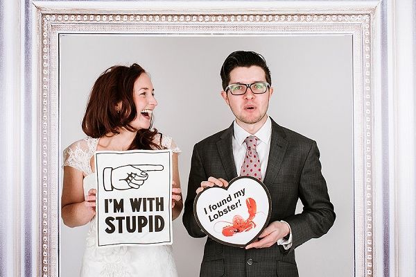 Essential Items for Pre-Wedding Photos! The Must-Have Photo Props for Couples ♩にて紹介している画像