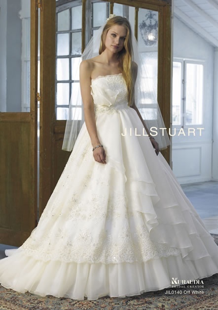 Eternal Dream of Every Girl♡ Girly & Romantic White Dress by Jill Stuart♡にて紹介している画像