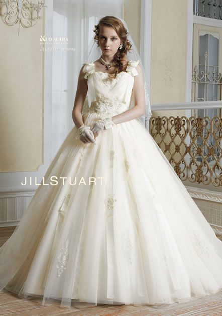 Eternal Dream of Every Girl♡ Girly & Romantic White Dress by Jill Stuart♡にて紹介している画像