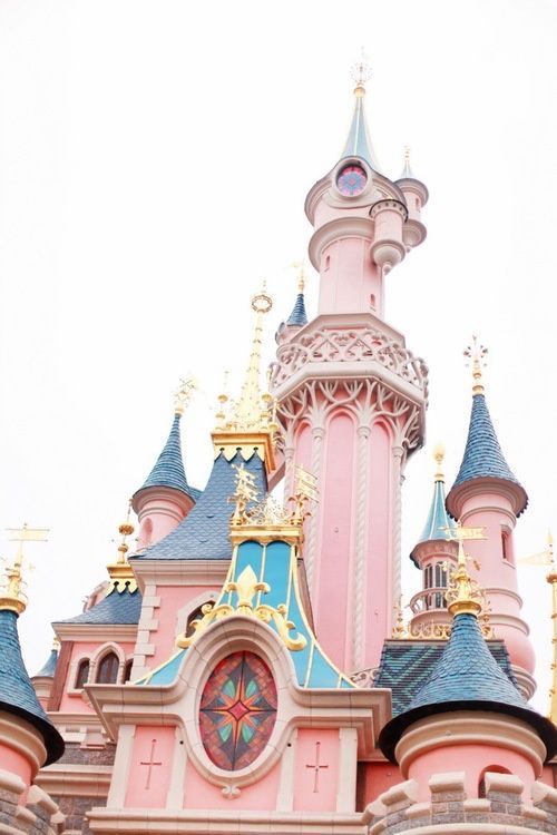 Recommended Wedding Photo Spots in the Dreamy City of Flowers: Paris♡にて紹介している画像