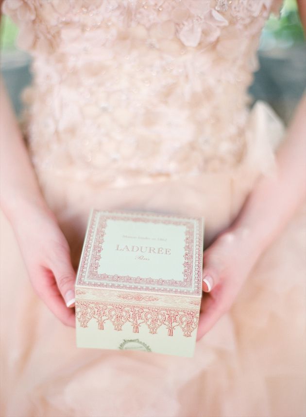 Recommended Wedding Photo Spots in the Dreamy City of Flowers: Paris♡にて紹介している画像