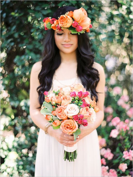 What Flower Crown Design Do You Like? A Cute Collection of Flower Crowns for Brides by Color✳︎にて紹介している画像